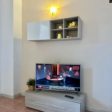 Casa Anto-90 Mq Con Parcheggio Interno-Animal Friendly Villa Infernetto Exterior photo